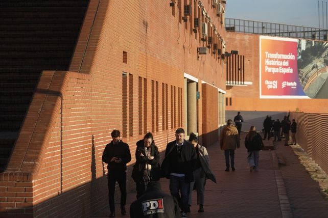 El peritaje realizado incluyó el playón de ingreso al auditorio del Parque de España