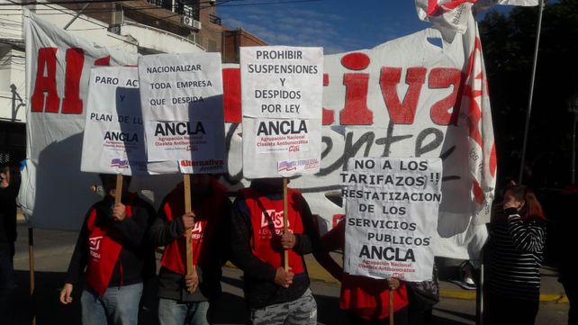 Movilización en Bulevar y San Jerónimo, convocada por el Partido Obrero