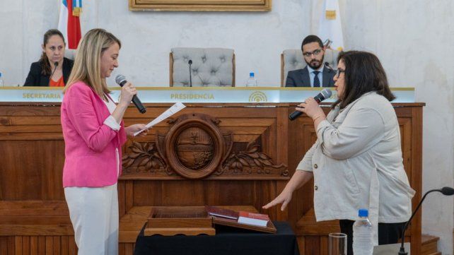 Silvia Campos asumió en el Concejo Deliberante en reemplazo de Walter Rolandelli.