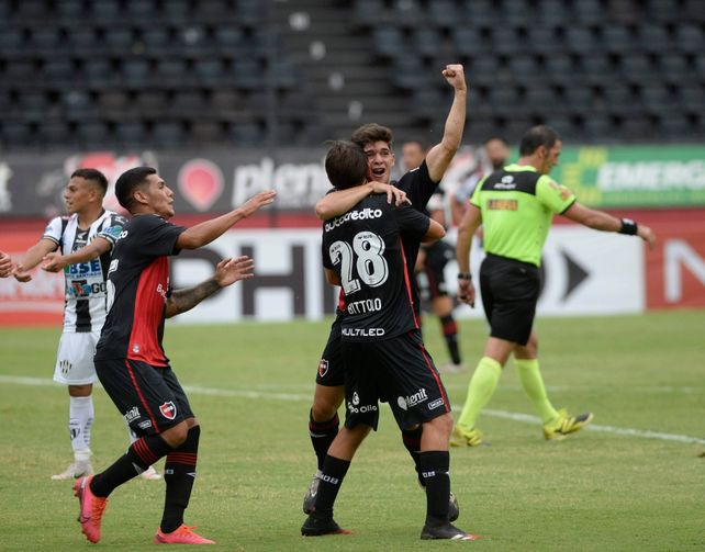 Newells le ganó a Central Córdoba por el aporte de los juveniles Cingolani y Sforza