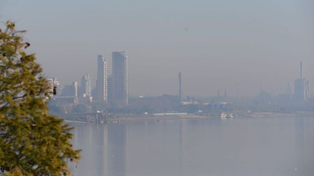 El humo proveniente de las islas se hizo sentir con fuerza durante este fin de semana.