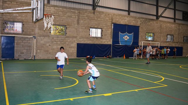 Club Libertad, sueños anarquistas en Barrio Azcuénaga