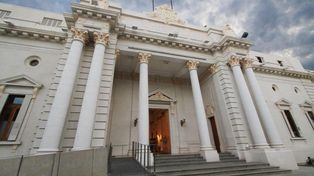 Tres funcionarios del Ejecutivo santafesino defenderán iniciativas oficiales ante la Legislatura.