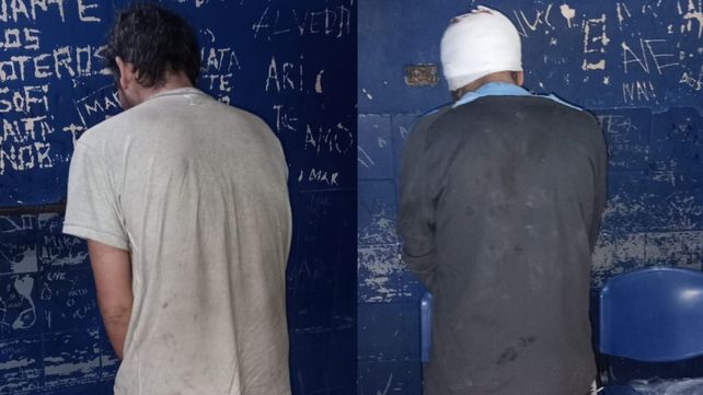 Capturados por entrar a robar a un bar. El muchacho de la derecha sufrió lesiones en la cabeza al quedar colgado de un pie. 