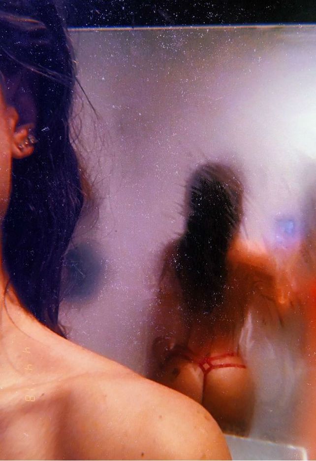La foto en el espejo de Jimena Barón que encendió a sus seguidores en las redes sociales.&nbsp;