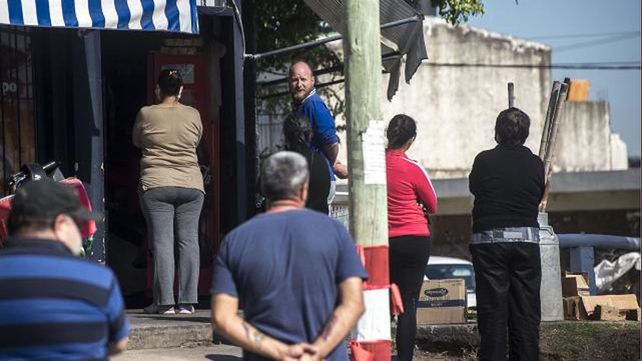 Suman 374 los muertos por coronavirus en la Argentina