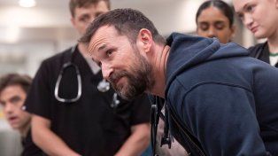 Noah Wyle, recordado por ser el Dr. Carter en la mítica serie ER, protagoniza The Pitt, renovada para una nueva temporada en Max