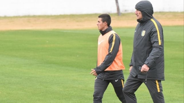 Desafío. El Patón Bauza espera que el pibe Lovera se destape cuanto antes porque confía en su capacidad técnica.