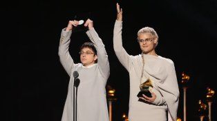 Ca7riel & Paco Amoroso ganaron su primer premio Grammy