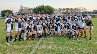 Estudiantes tuvo un duro partido ante CUCU, pero al final terminó festejando.