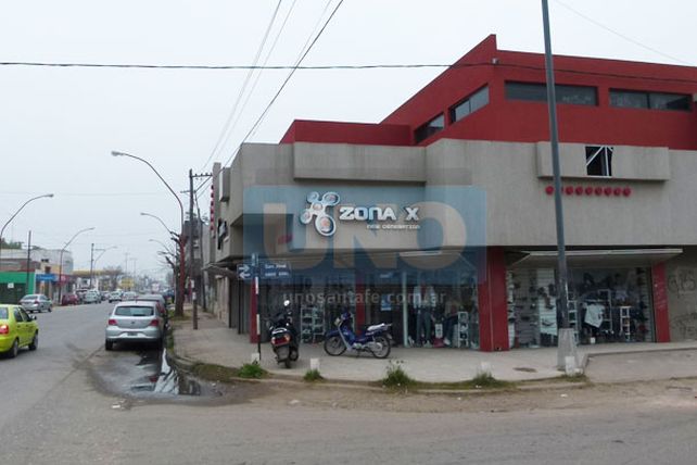 Detuvieron a dos ladrones robando en un comercio de Santa Fe