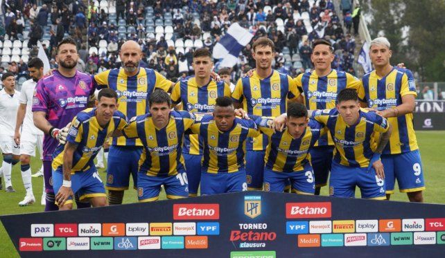El equipo que jugó en La Plata respondió de buena manera desde lo colectivo. Una gran noticia para Ariel Holan.