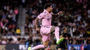 Colón hizo oficial los acuerdos de pago con Santa Fe FC y UNL por Facundo Farías