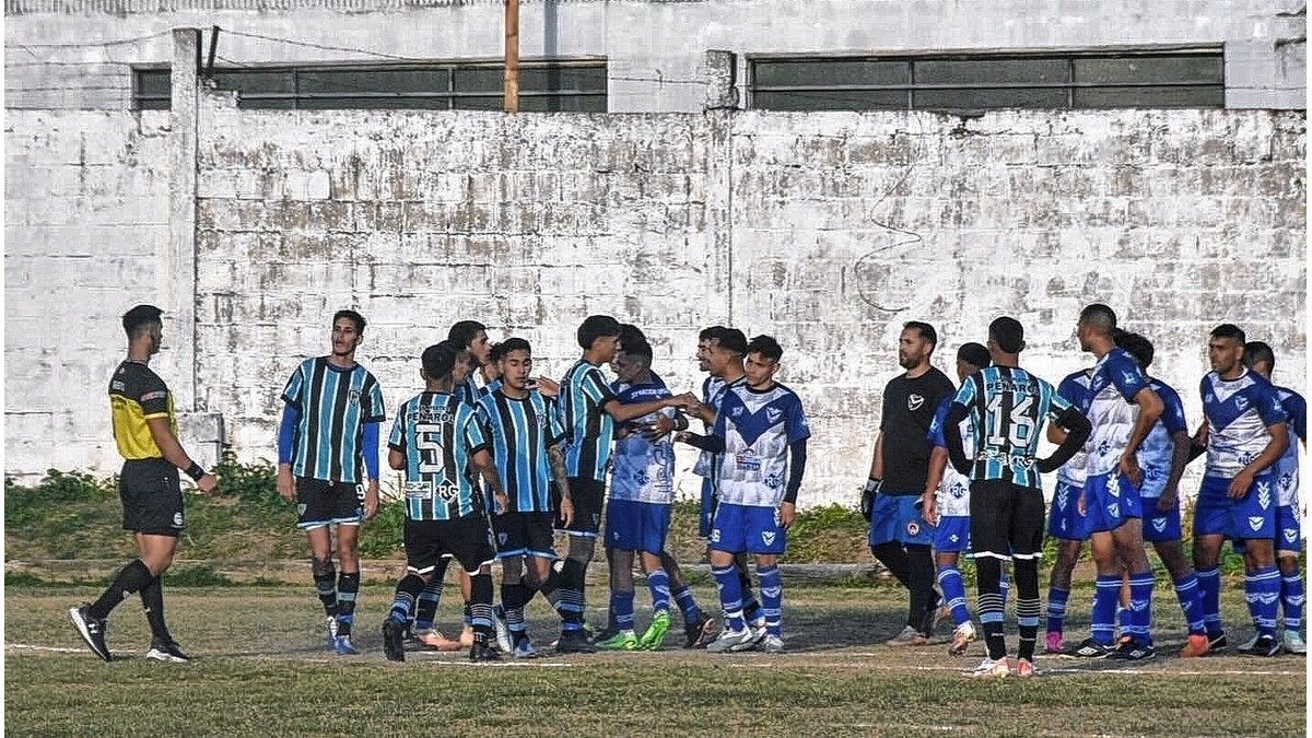 Liga Paranaense: el clásico entre Peñarol y Sportivo Urquiza se lleva todas las miradas