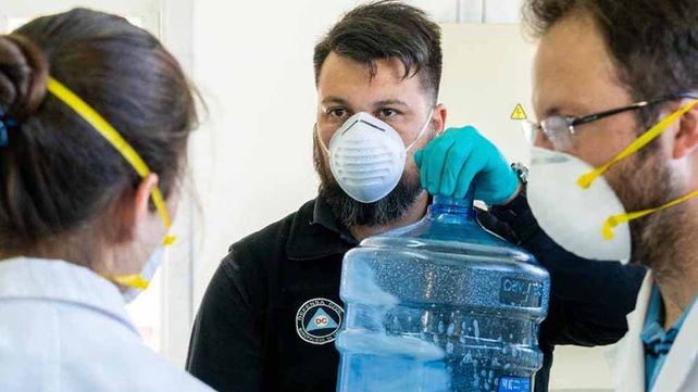 La municipalidad de Ushuaia avanza con la producci&oacute;n de alcohol desinfectante
