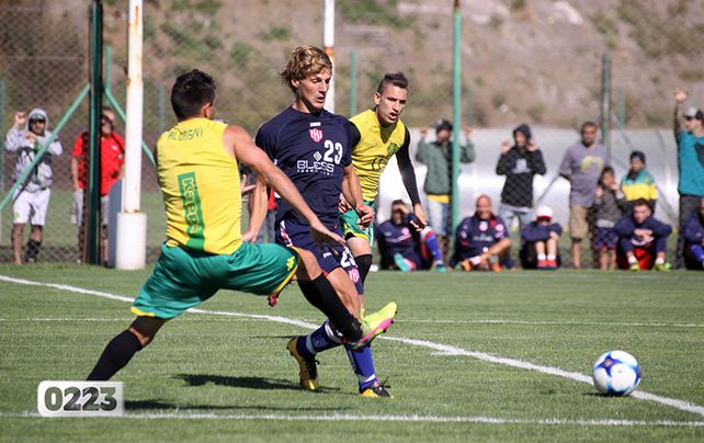 Manuel De Iriondo convirtió un golazo en la victoria por 2-0 del primer partido frente al Tiburón.