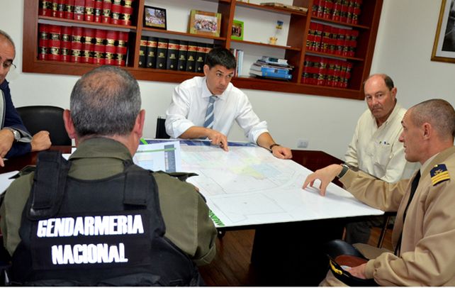 El arribo de las fuerzas federales a las que se suma Prefectura