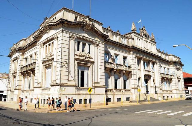 Detuvieron y pasaron a disponibilidad a un suboficial de la Unidad Regional I