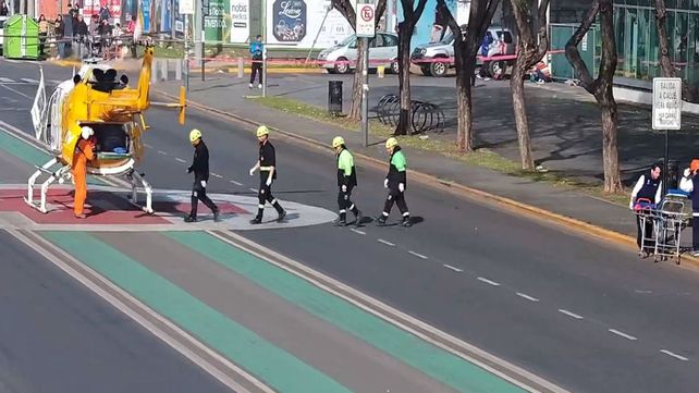 El tránsito sobre Pellegrini estuvo interrumpido por el operativo del helicóptero sanitario.