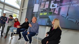 Roberto Sensini brindó a los jóvenes una visión de un futuro prometedor y compartió así momentos de inspiración en el polo tecnológico Tecnolagos.