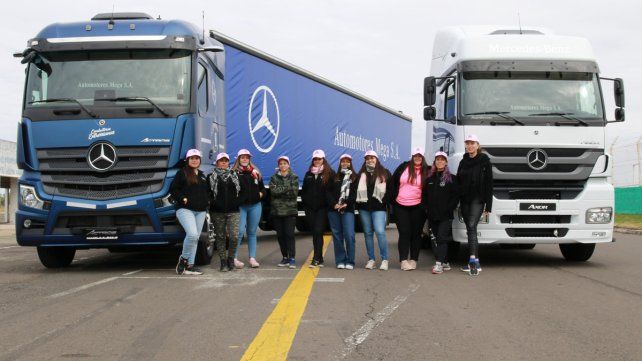 30 mujeres hicieron el curso Conductoras Entrerrianas y tienen licencia pero muy pocas logran trabajar.