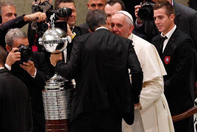 El Papa recibió a San Lorenzo: Son parte de mi identidad cultural