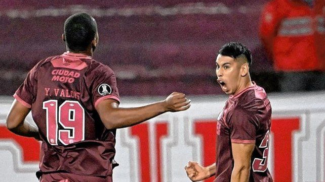 Lanús ganó de local.