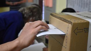 Grave acusación contra la asociación civil santafesina 29 de Abril. La denuncia de Provincias Unidas es por presunta administración fraudulenta para publicidad electoral.&nbsp;