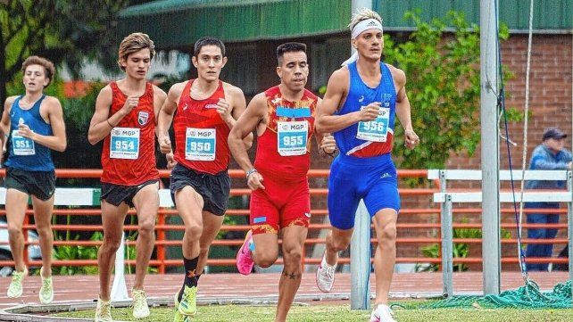 La Confederación Argentina de Atletismo creo un fondo para financiar representaciones nacionales.