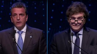 Los equipos de Massa y Milei ponen a punto los espacios que albergarán a los candidatos.