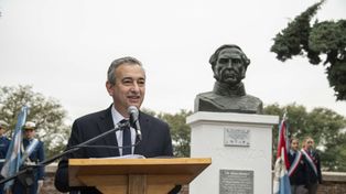 El intendente se refirió a la historia de resistencias de Rosario y volvió a reclamar la autonomía.