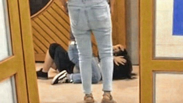El episodio ocurrió en el turno noche de la escuela Carlos Pellegrini.