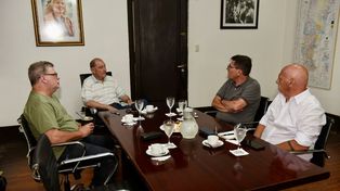 El intendente Maglia valoró positivamente el diálogo con las autoridades provinciales y afirmó: “Estamos muy satisfechos con el nivel de recepción de los temas planteados y el compromiso del ministro de Educación para comenzar a llevarlos adelante durante el transcurso de este año”.&nbsp; 