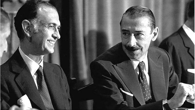 La sonrisa de Martínez de Hoz junto a Videla.