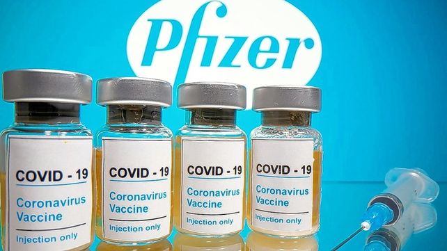 La vacuna de Pfizer utiliza una tecnología innovadora denominada ARN mensajero que se aplica en dos dosis vía intramuscular