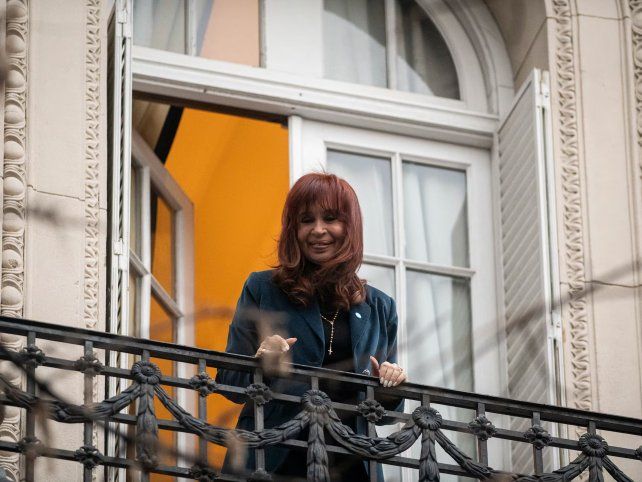 Cristina Kirchner cumplió adecuadamente con la domiciliaria y seguirá en San José 1111