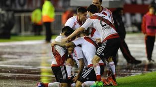 River no le quiere perder pisada a Boca