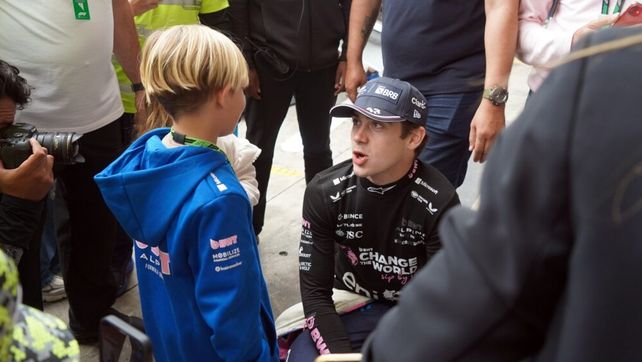 Siempre dedicándole tiempo a los niños.