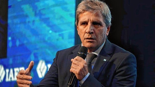 Luis Caputo estuvo a cargo de la presentación del nuevo proyecto del Gobierno nacional.