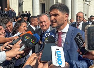 Pullaro pidió al Gobierno nacional que aclare las denuncias por corrupción y que no se pongan mordazas a la información