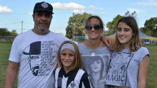 Piden a la AFA que permita jugar a una nena en la liga infantil de varones
