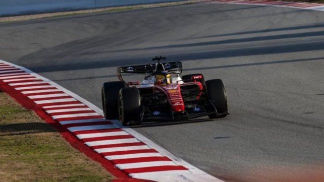 Fórmula 1: Hamilton cerró los test de Barcelona con la vuelta más rápida de la semana