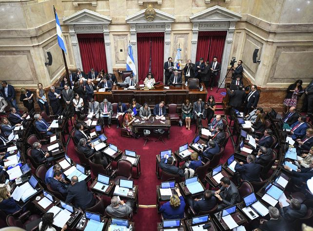 Ingresó al Senado el proyecto para limitar la suba de tarifas