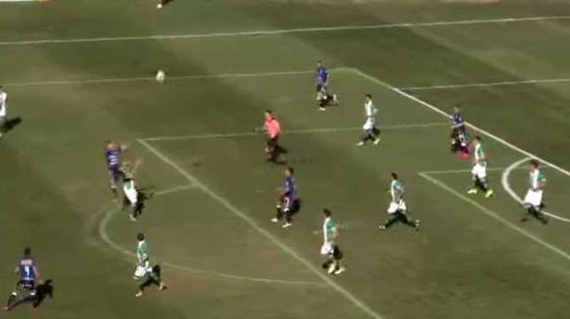 Una cancha con cuatro áreas en la B Nacional
