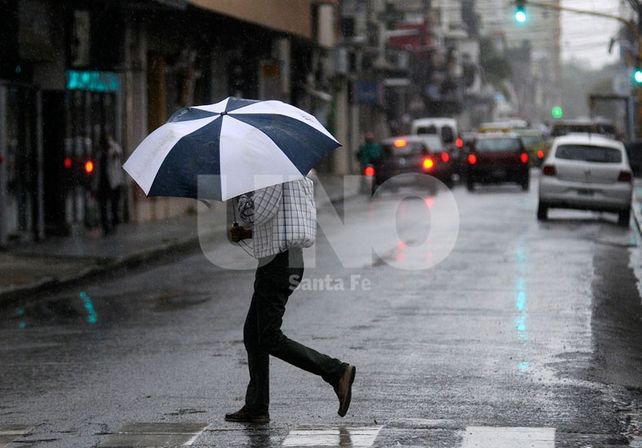 Los santafesinos esperan las lluvias y un poco de alivio.
