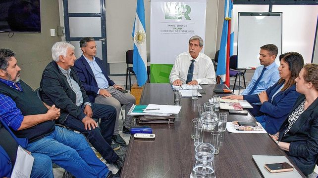 Iosper y anestesiólogos se reunieron en el Ministerio de Salud.