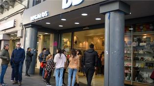 El local está ubicado en peatonal Córdoba, entre Mitre y Entre Ríos.
