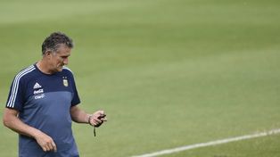 Llegó la hora: Bauza, Tapia y Tinelli están reunidos en Ezeiza