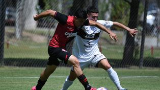 Los rojinegros no pudieron mantener la ventaja y cayeron con los calamares