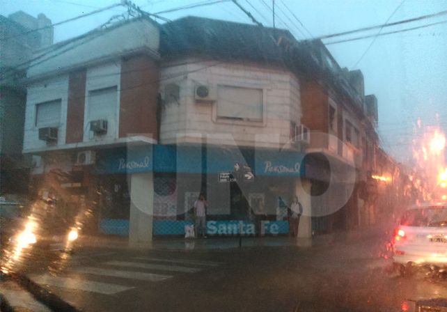 Así estaba la zona del centro santafesino en la mañana de este viernes./ gentileza lectores del UNO